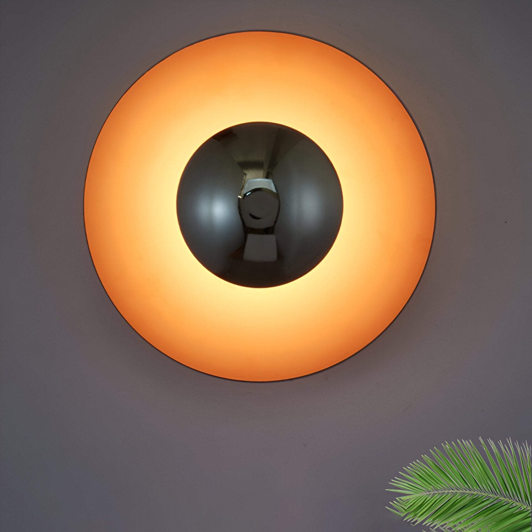 Nordic Round Metal LED Wall Light for Interiors | Tavena