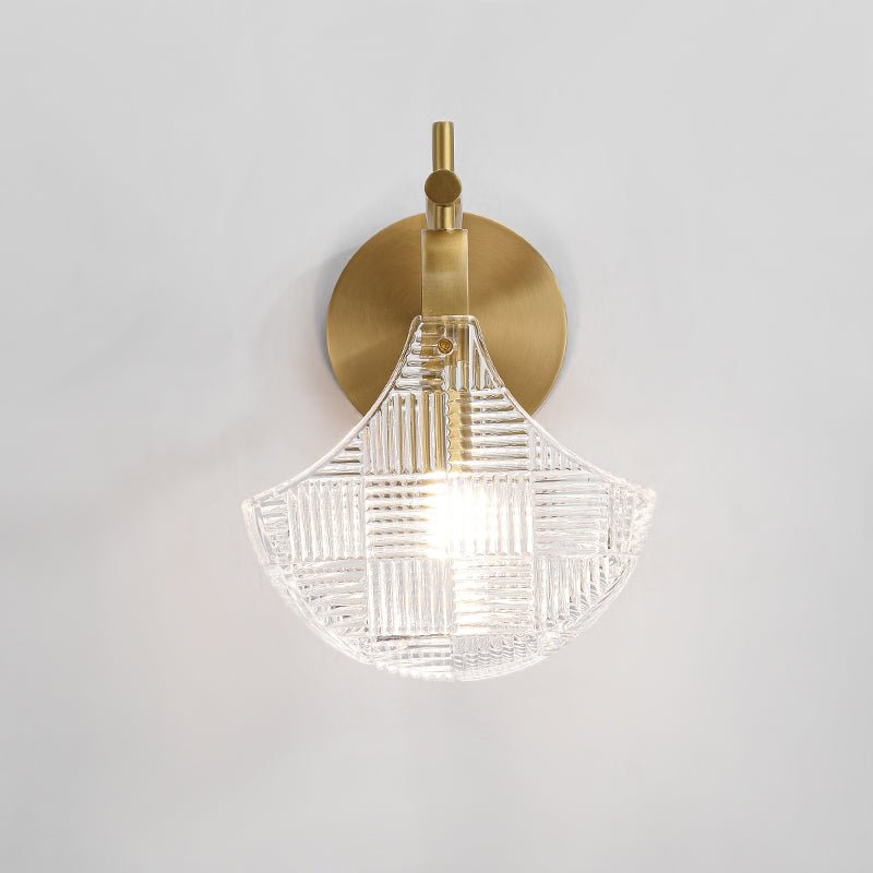 Nordic Shell Brass Finish Modern Wall Sconce Light | Mireva