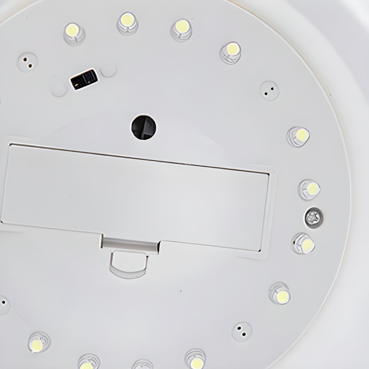 Nordic Solar Metal Sphere Outdoor Light | Elvaro