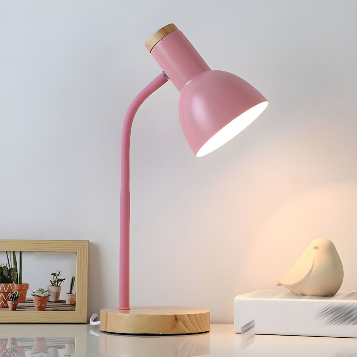 Nordic Style Table Lamp with Wooden Base | Norvella