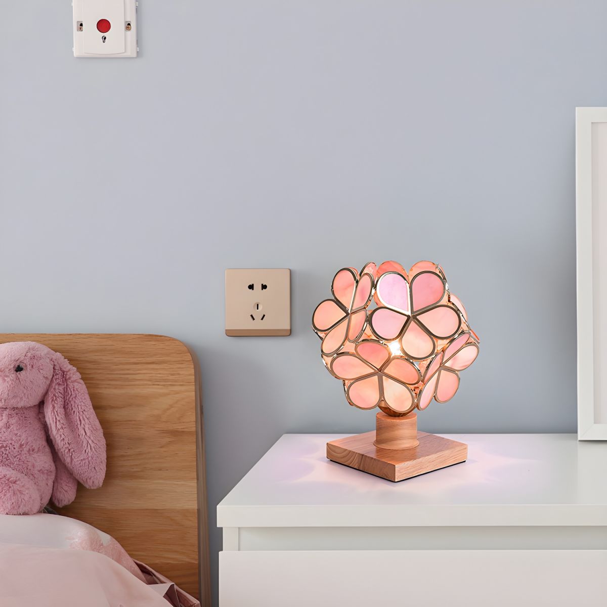 Nordic Tiffany Style Stained Glass Table Lamp | Flodia