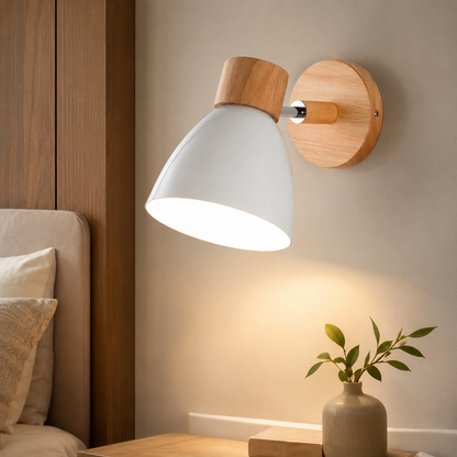 Nordic Wooden Wall Sconce for Cosy Compact Spaces | Darnova