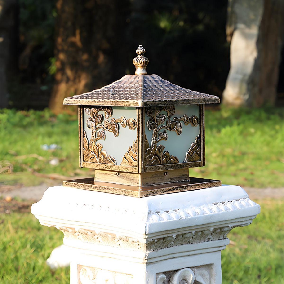 Outdoor Aluminium Cube Pillar Light for Garden Patio | Lumoza