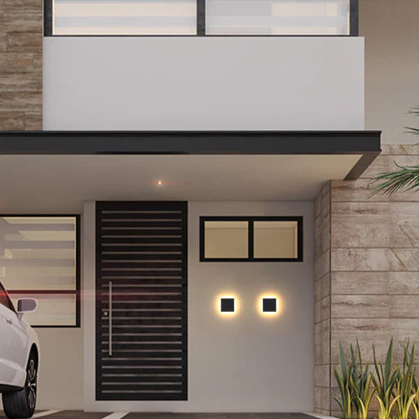 Outdoor LED Wall Light Metal Minimalist Design | Laviro