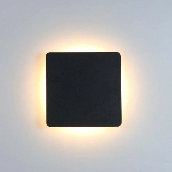 Outdoor LED Wall Light Metal Minimalist Design | Laviro