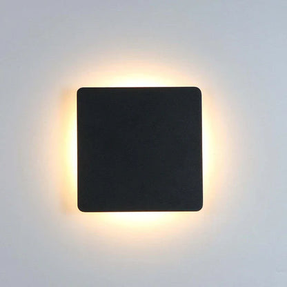 Outdoor LED Wall Light Metal Minimalist Design | Laviro