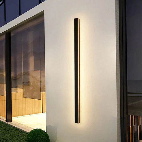Outdoor Linear LED Wall Light Black for Garden Use | Halvex