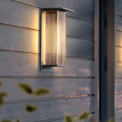Outdoor Rectangular Wall Light Modern Metal Design | Solqen