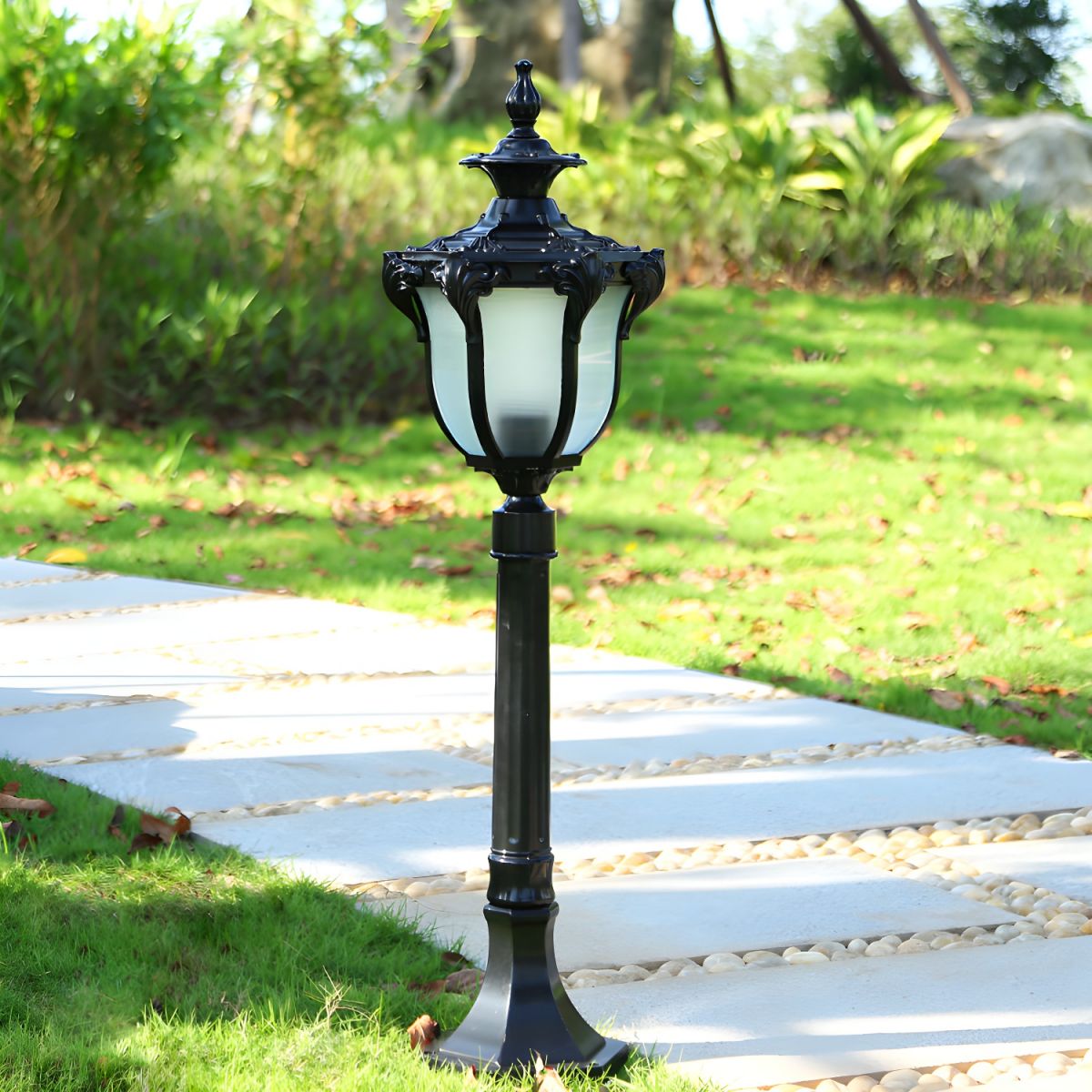 Outdoor Retro Light with Prismatic Glass Bell Shade | Zorvix