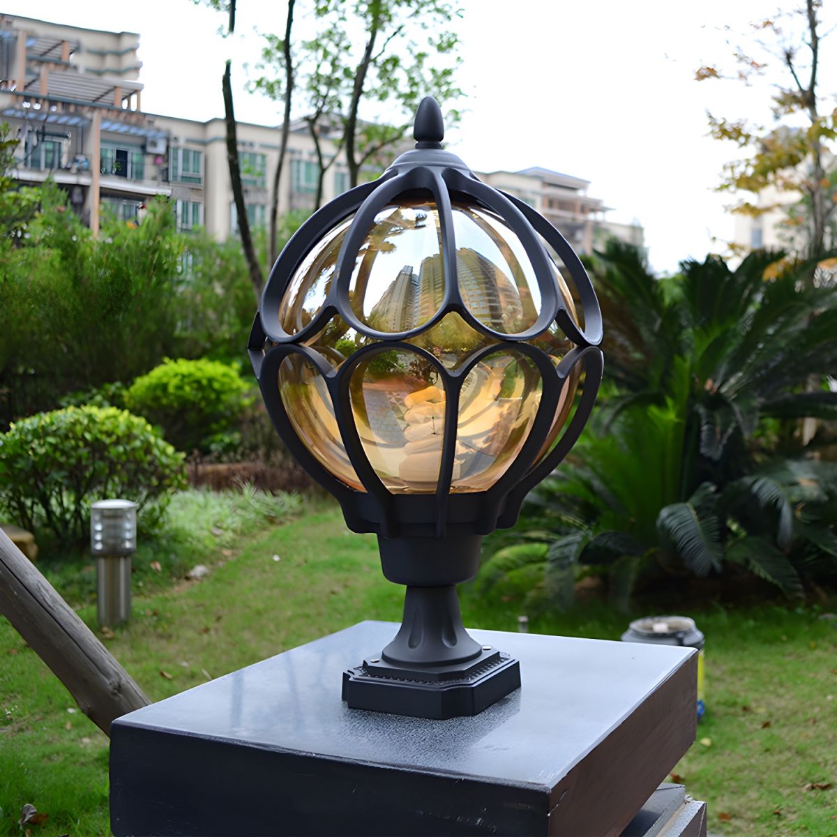 Outdoor Round Ceiling Light Nordic Metal Design | Quinra