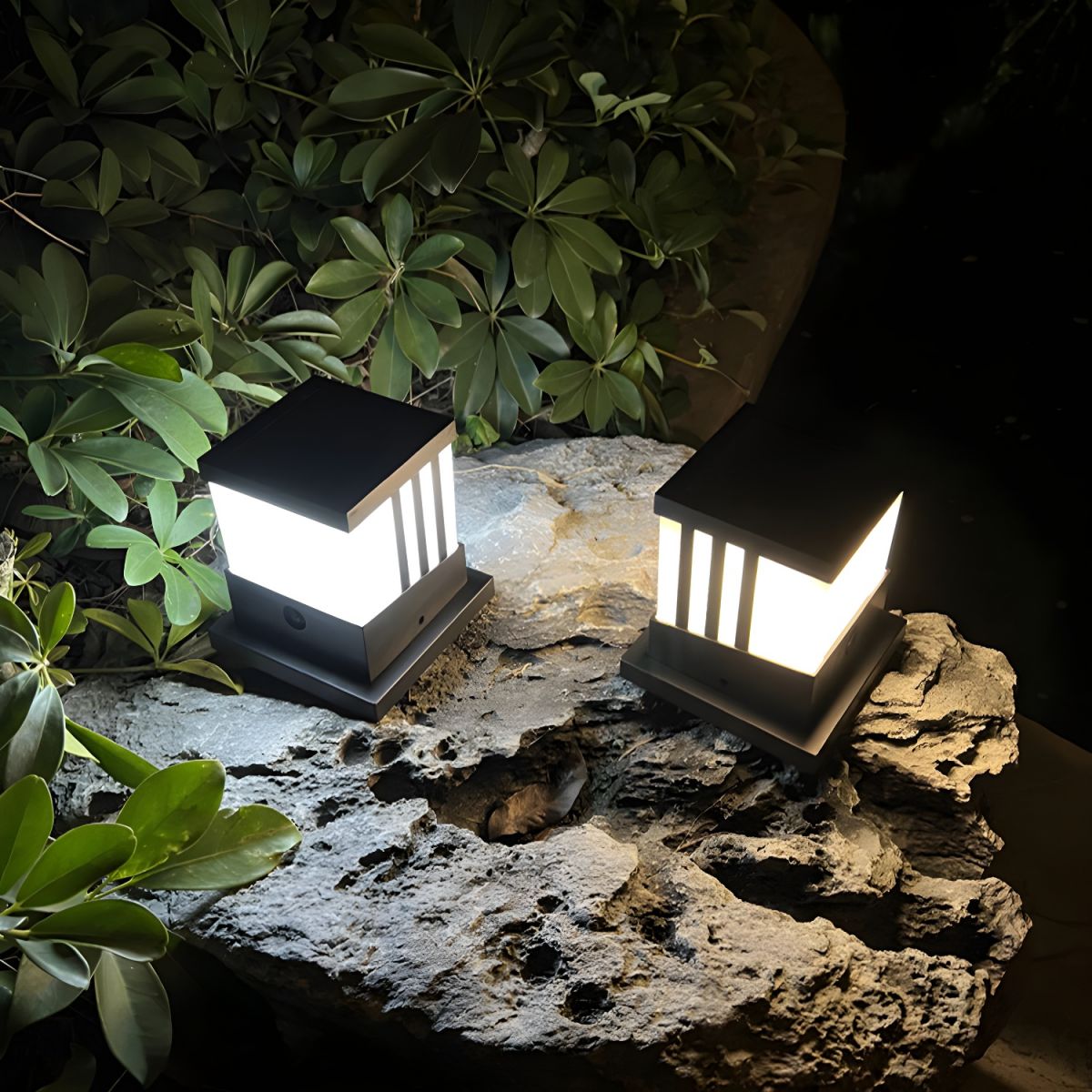 Outdoor Solar LED Cube Light Modern Style 3 Modes | Lornico