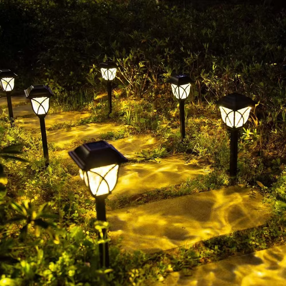 Outdoor Solar LED Garden Pathway Light Warm Glow | Solvra