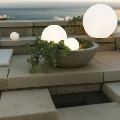 Outdoor Solar LED Sphere Light Modern Portable Design | Bravico