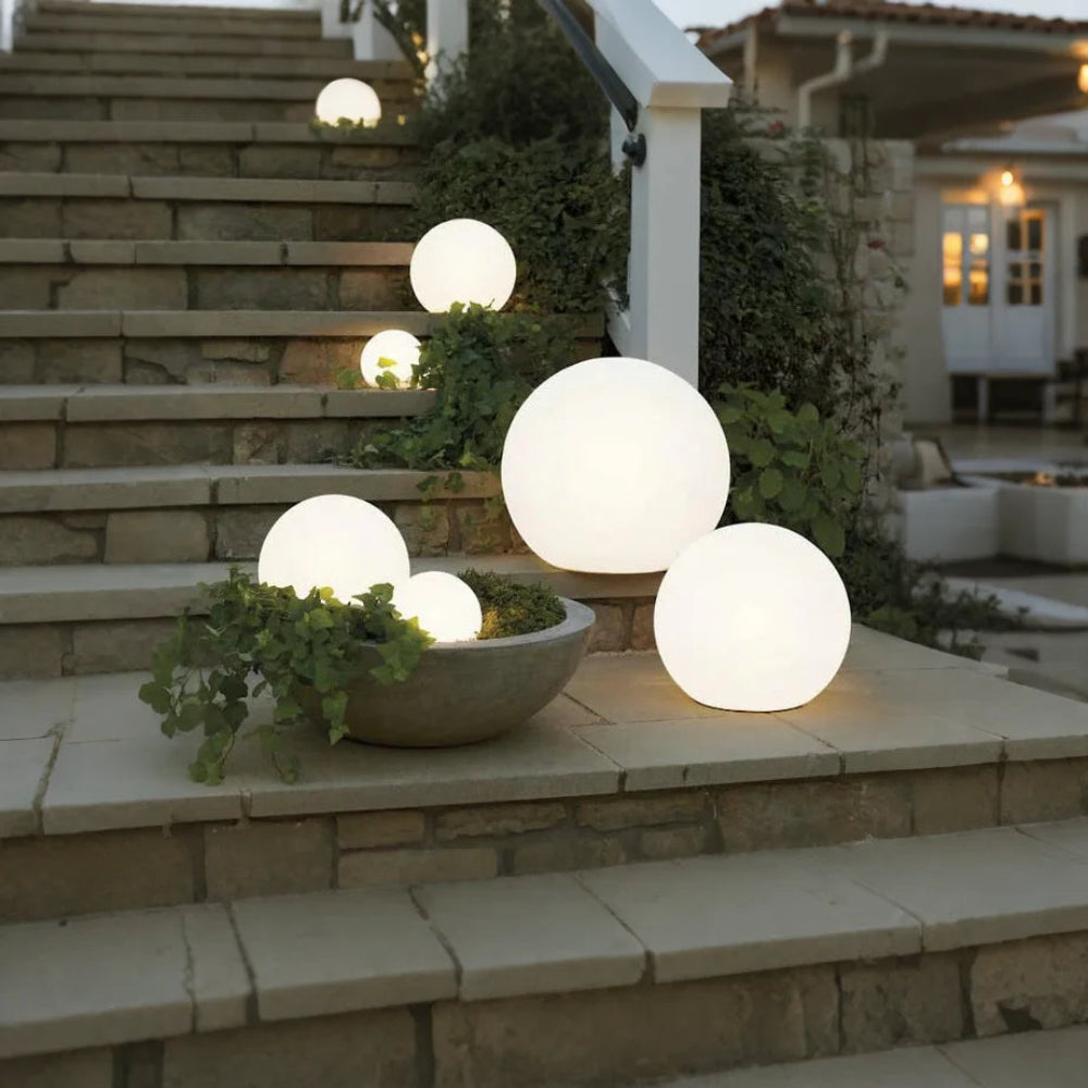 Outdoor Solar LED Sphere Light Modern Portable Design | Bravico