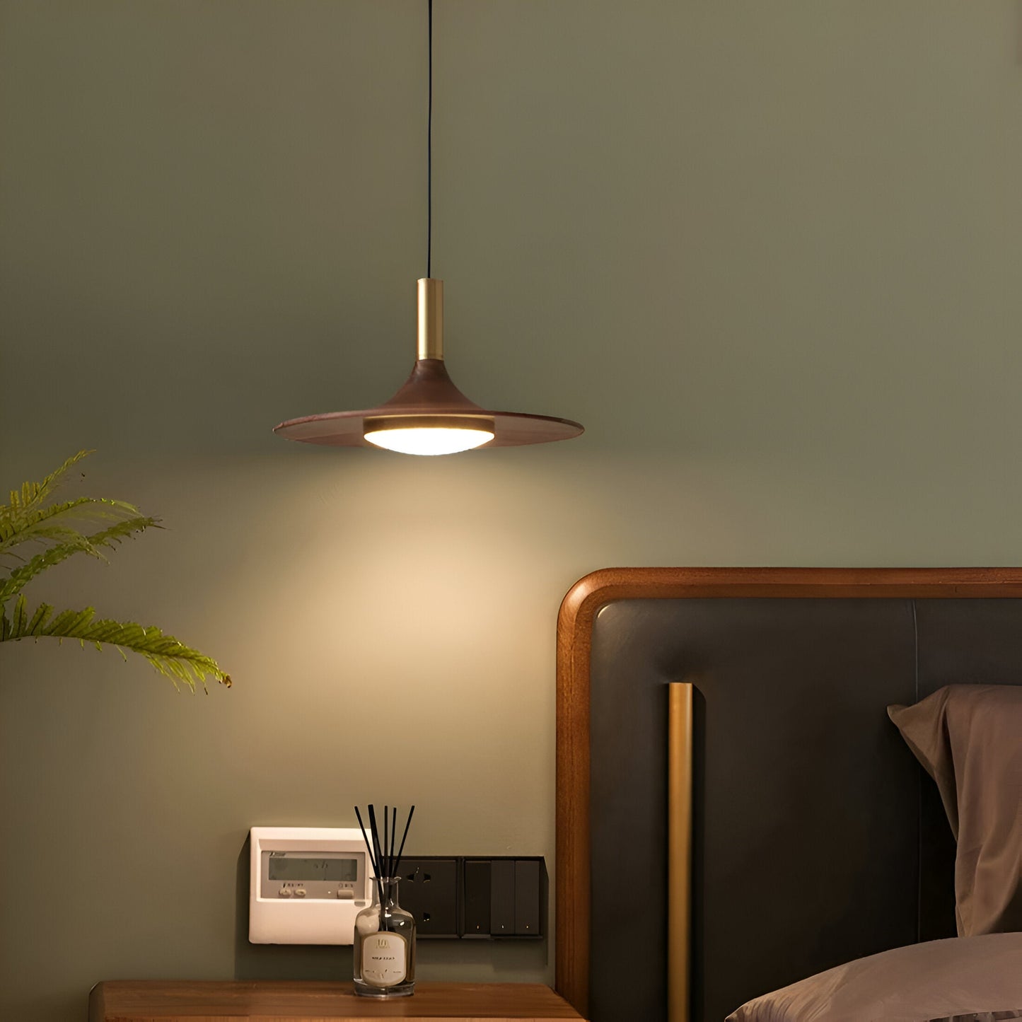 Pendant Light Nordic Minimalist Iron Shade Copper Finish | Brivon