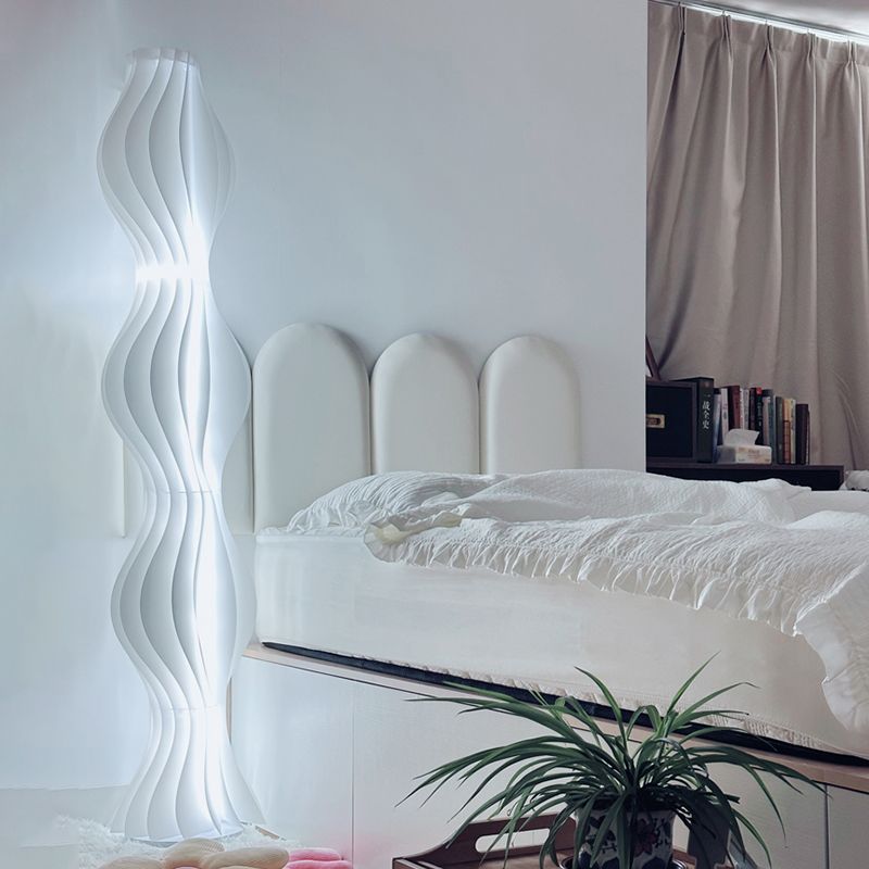 Pleated Shade Floor Lamp with Integrated LED Lighting | Merlune