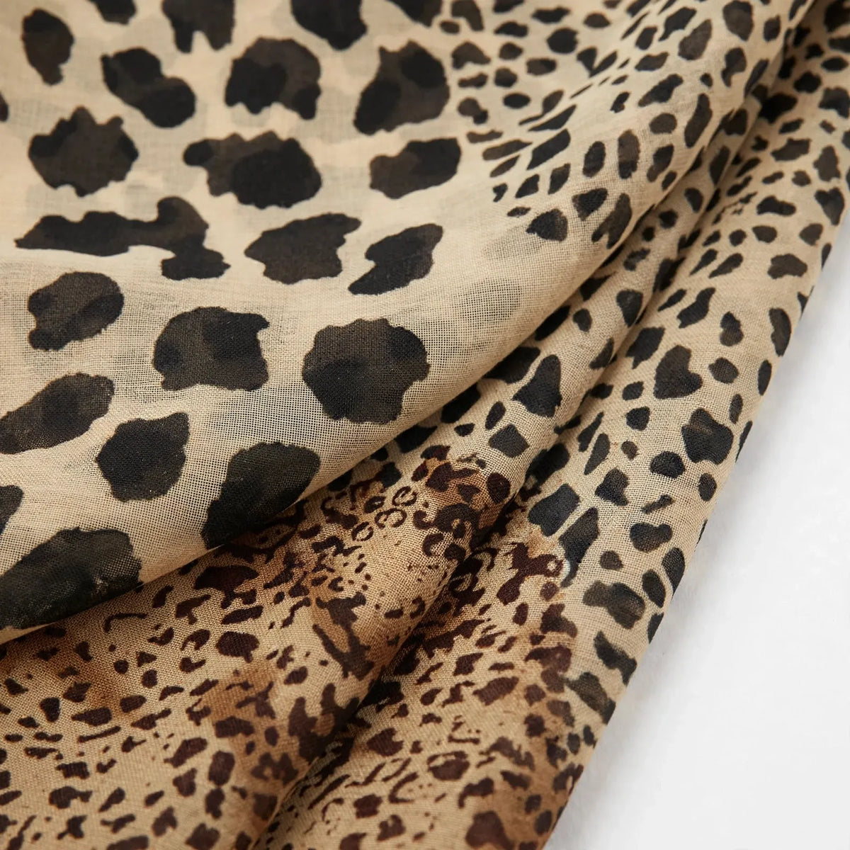 Printed Lightweight Neck Scarf