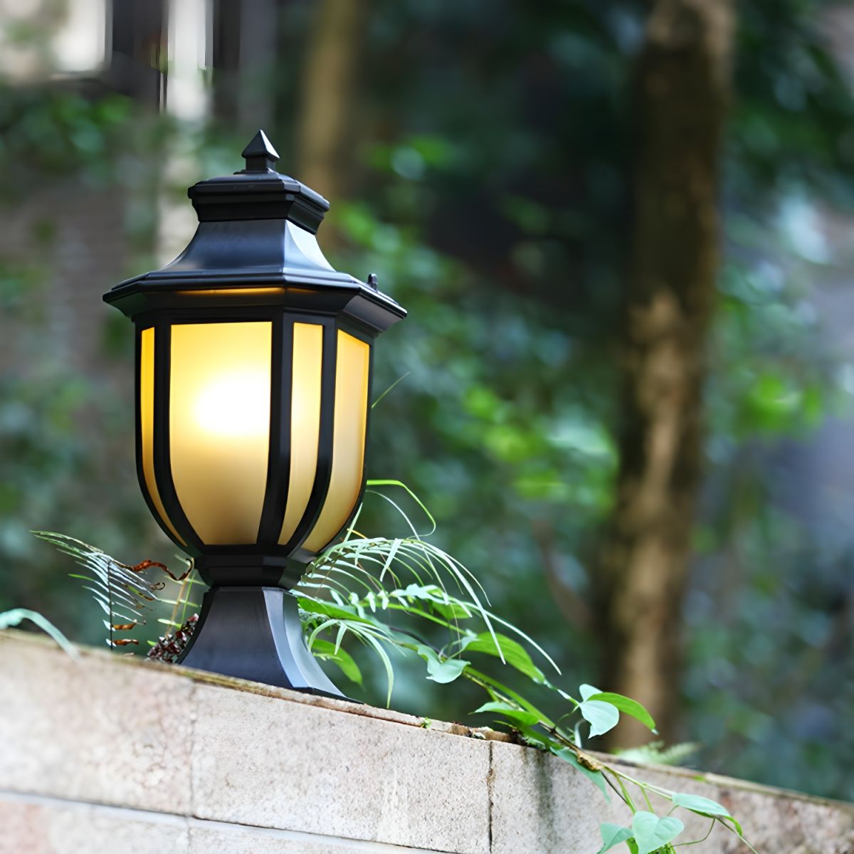 Retro Black Metal Outdoor Pillar Lamp Light | Jenvaro