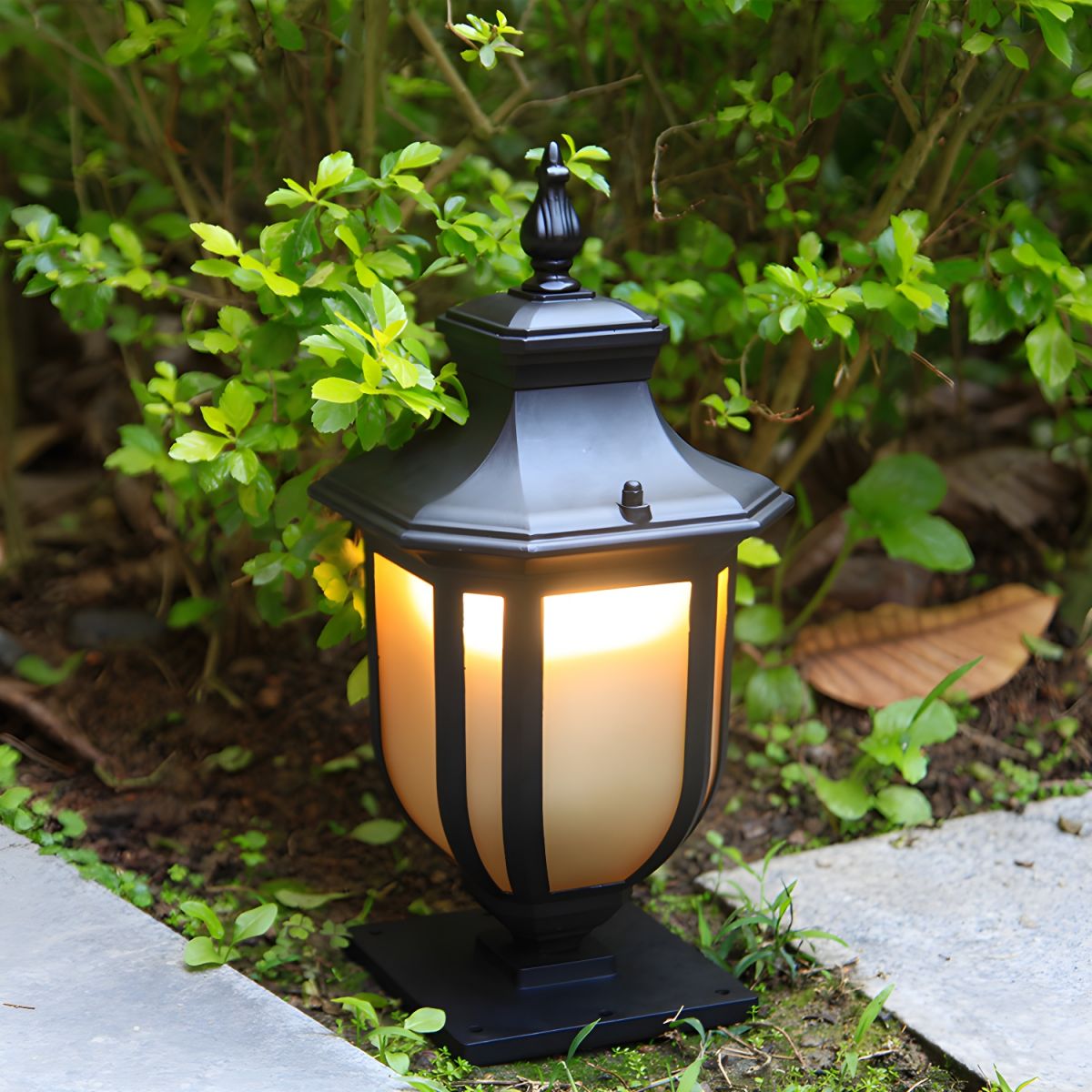 Retro Black Metal Outdoor Pillar Lamp Light | Jenvaro