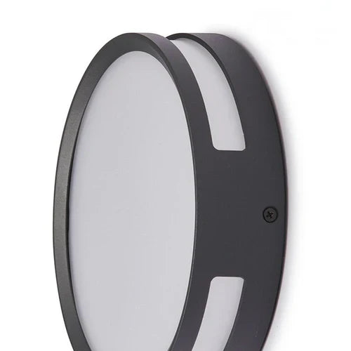 Round Outdoor LED Wall Light Modern Metal Design | Quorix