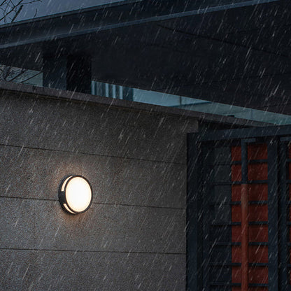 Round Outdoor LED Wall Light Modern Metal Design | Quorix