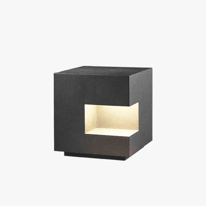 Scandinavian Metal Cube Solar Outdoor Floor Lamp | Alvorae