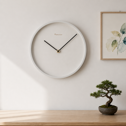 Scandinavian Minimalist Wall Clock Silent Quartz Round | Tavinor
