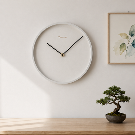 Scandinavian Minimalist Wall Clock Silent Quartz Round | Tavinor