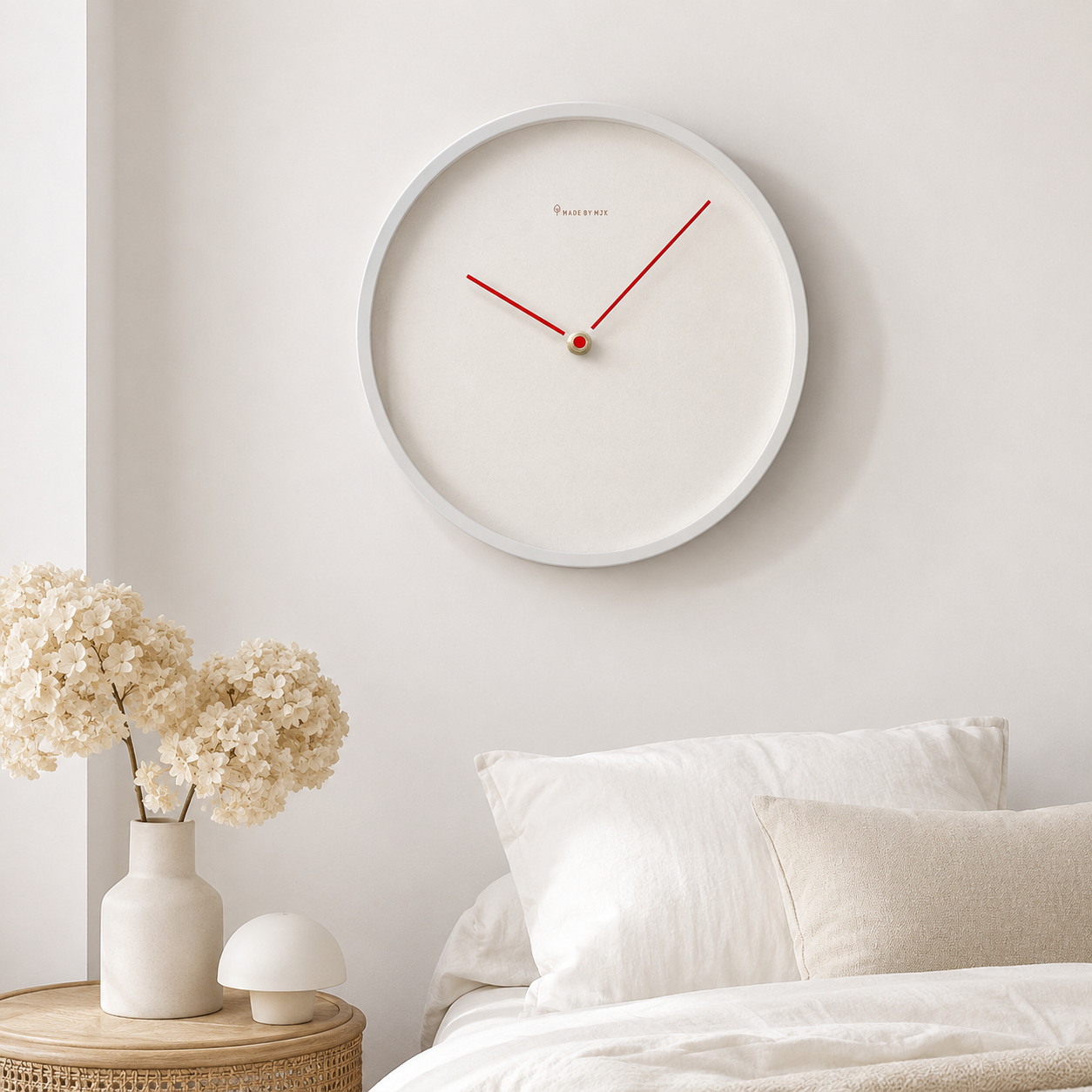 Scandinavian Minimalist Wall Clock Silent Quartz Round | Tavinor