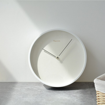 Scandinavian Minimalist Wall Clock Silent Quartz Round | Tavinor