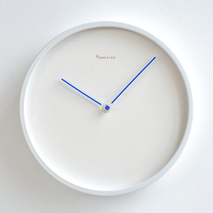 Scandinavian Minimalist Wall Clock Silent Quartz Round | Tavinor