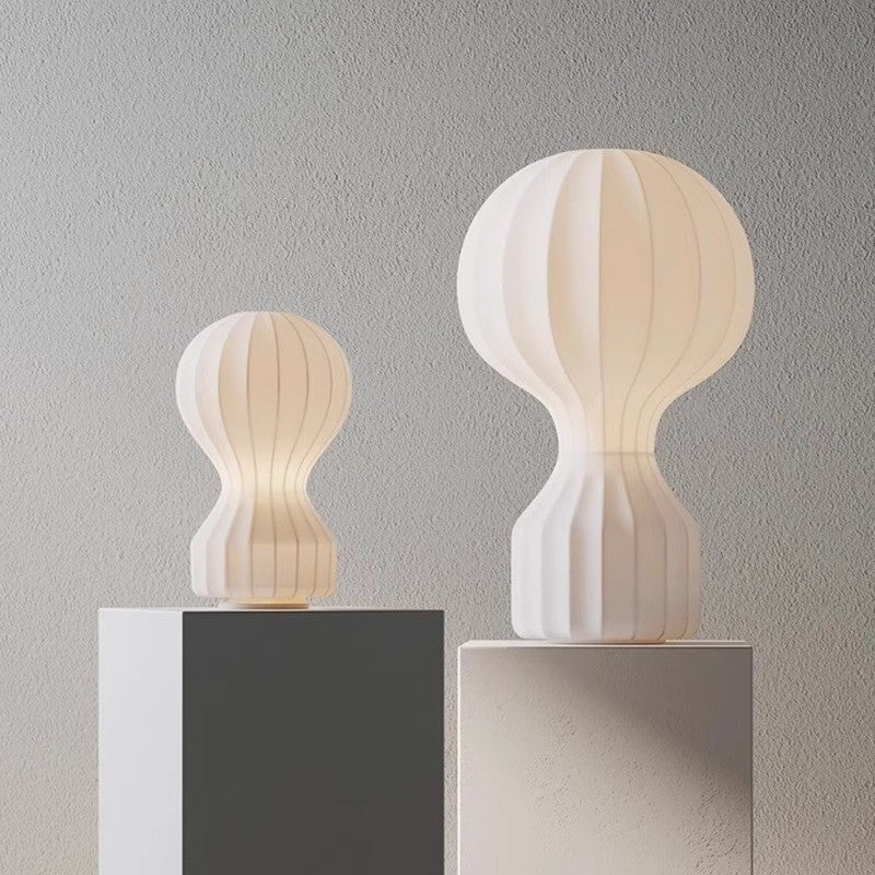 Silk Shade Organic Table Lamp Remember Style | Saboro