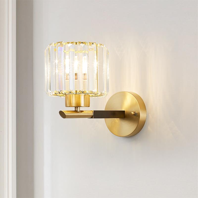 Single Light Clear Crystal Wall Sconce Brass Finish | Zoreli