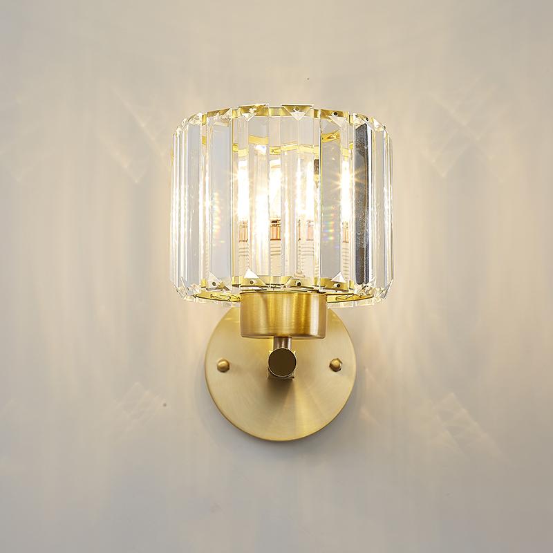 Single Light Clear Crystal Wall Sconce Brass Finish | Zoreli