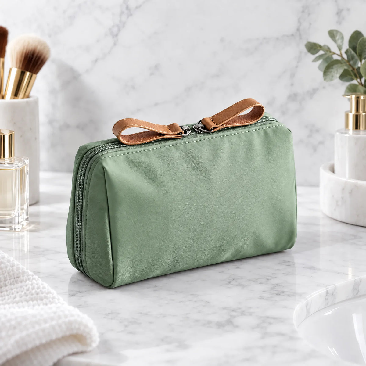 Small Zippered Daily Cosmetic Bag