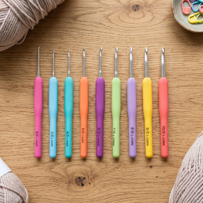 Soft Grip Handle Crochet Hook Set