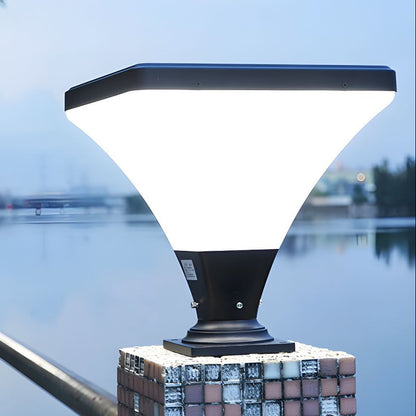 Solar LED Outdoor Post Lantern Aluminium Modern Design | Menvaro