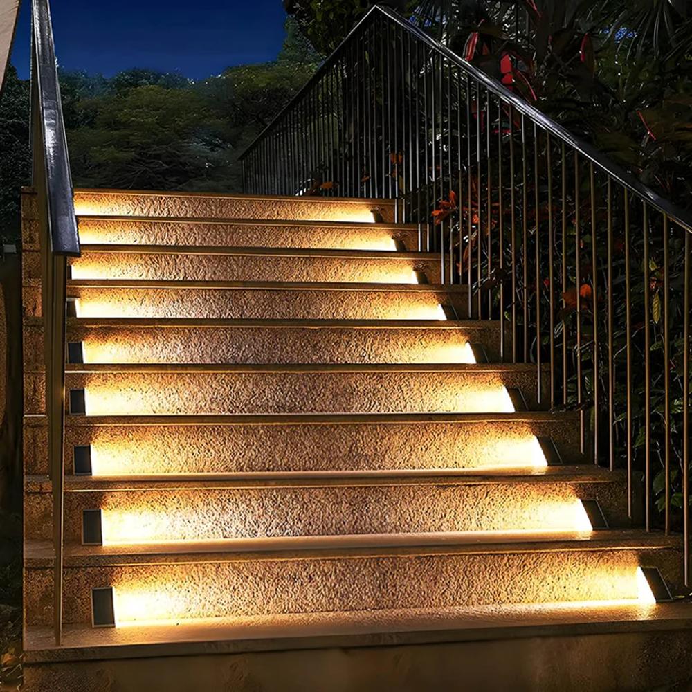 Solar LED Stair Light Warm White Outdoor Lighting | Karnix