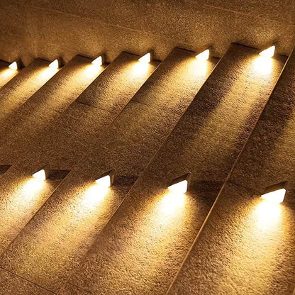Solar LED Stair Light Warm White Outdoor Lighting | Karnix