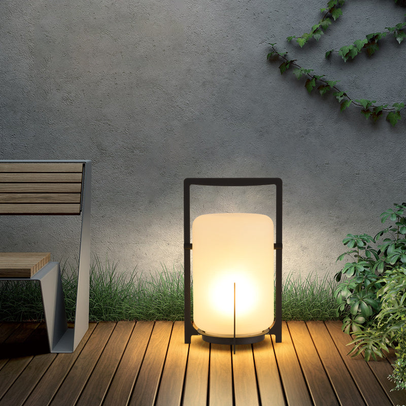 Solar Steel Outdoor Light Modern Garden Design | Celnora