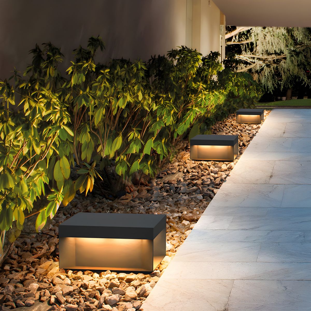 Solar Waterproof Metal Outdoor Pillar Light | Bravik