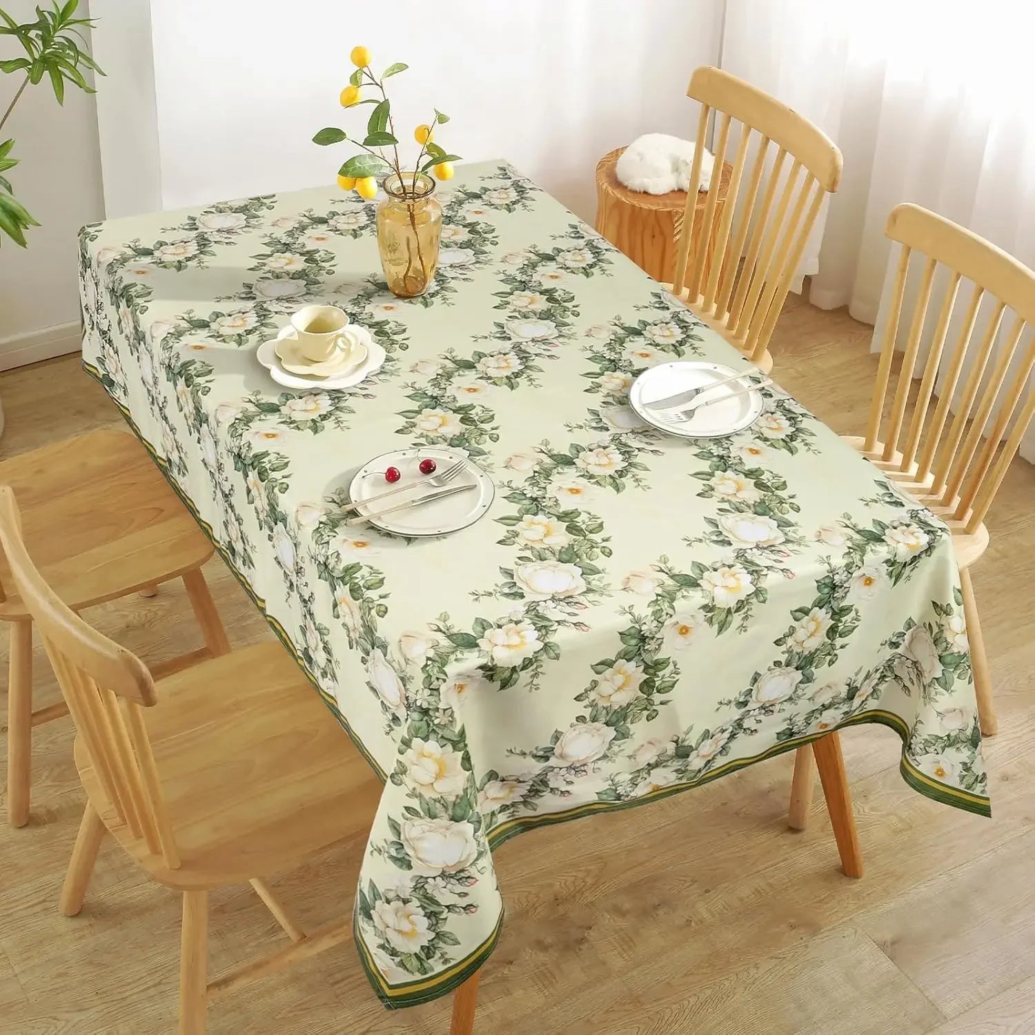Tablecloth for Fall Thanksgiving with Autumn Leaves