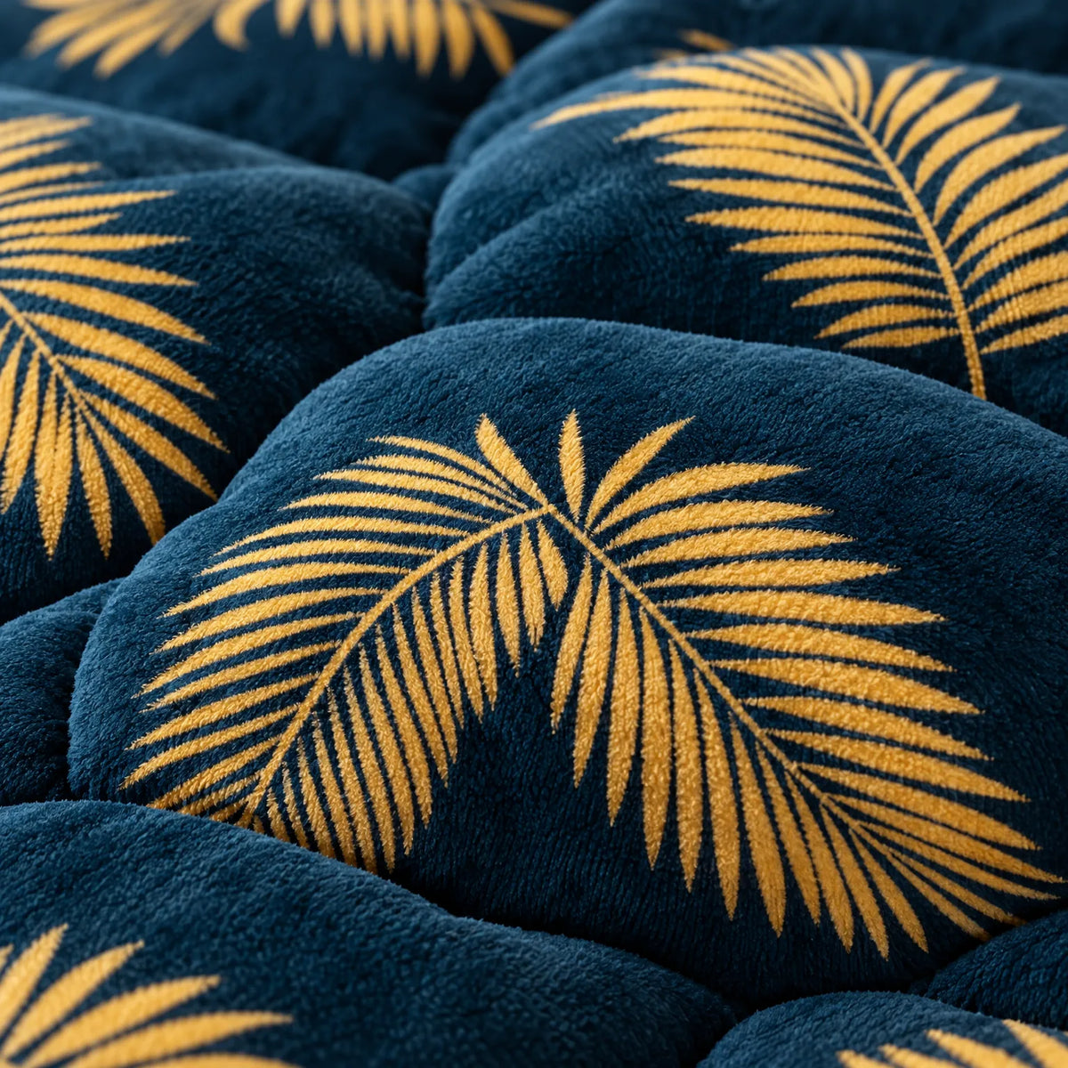 Thick Fleece Comforter with Plush Dual Sided Design