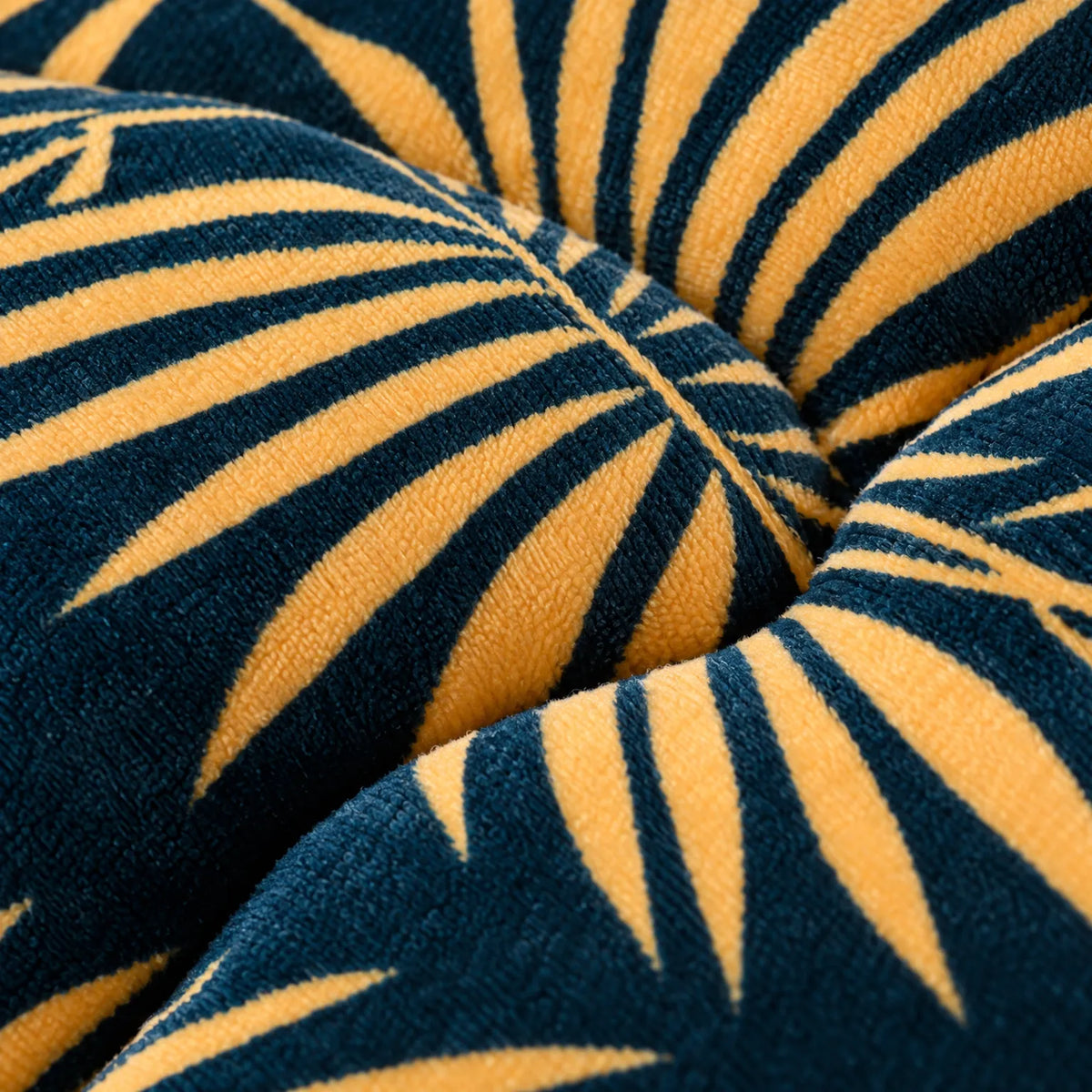 Thick Fleece Winter Comforter with Sherpa Style Lining