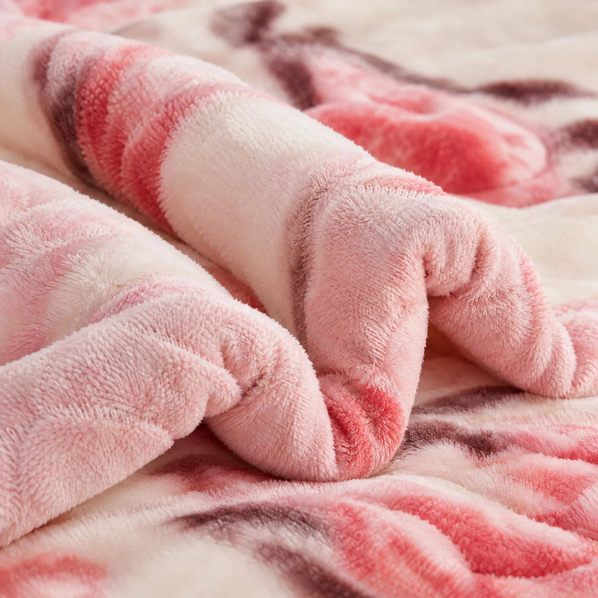 Thick Weighted Winter Comforter with Plush Design