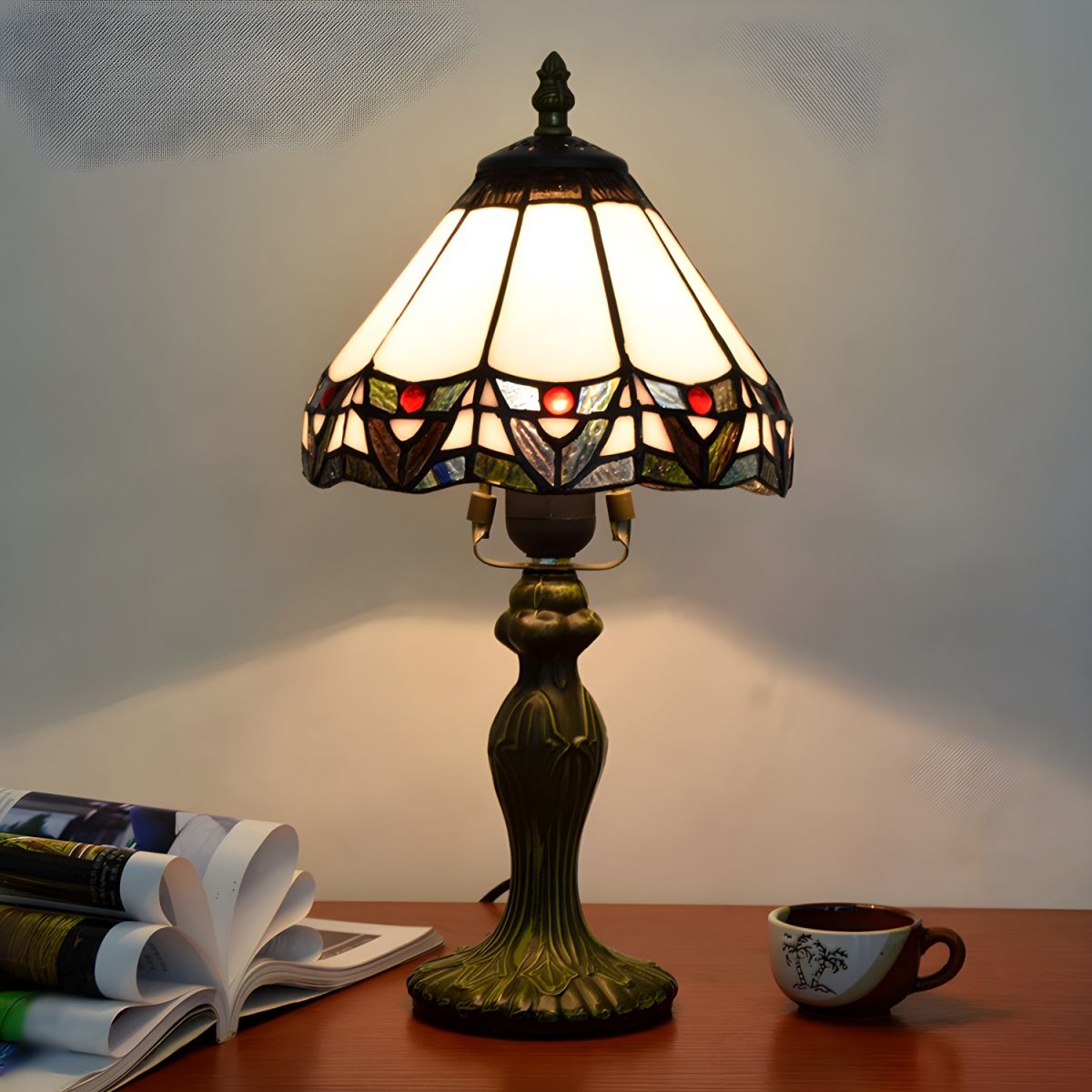 Tiffany Style Table Lamp with Conical Stained Glass Shade | Kalvino