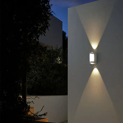 Up Down Outdoor LED Wall Light Modern Dual Direction | Ulvera