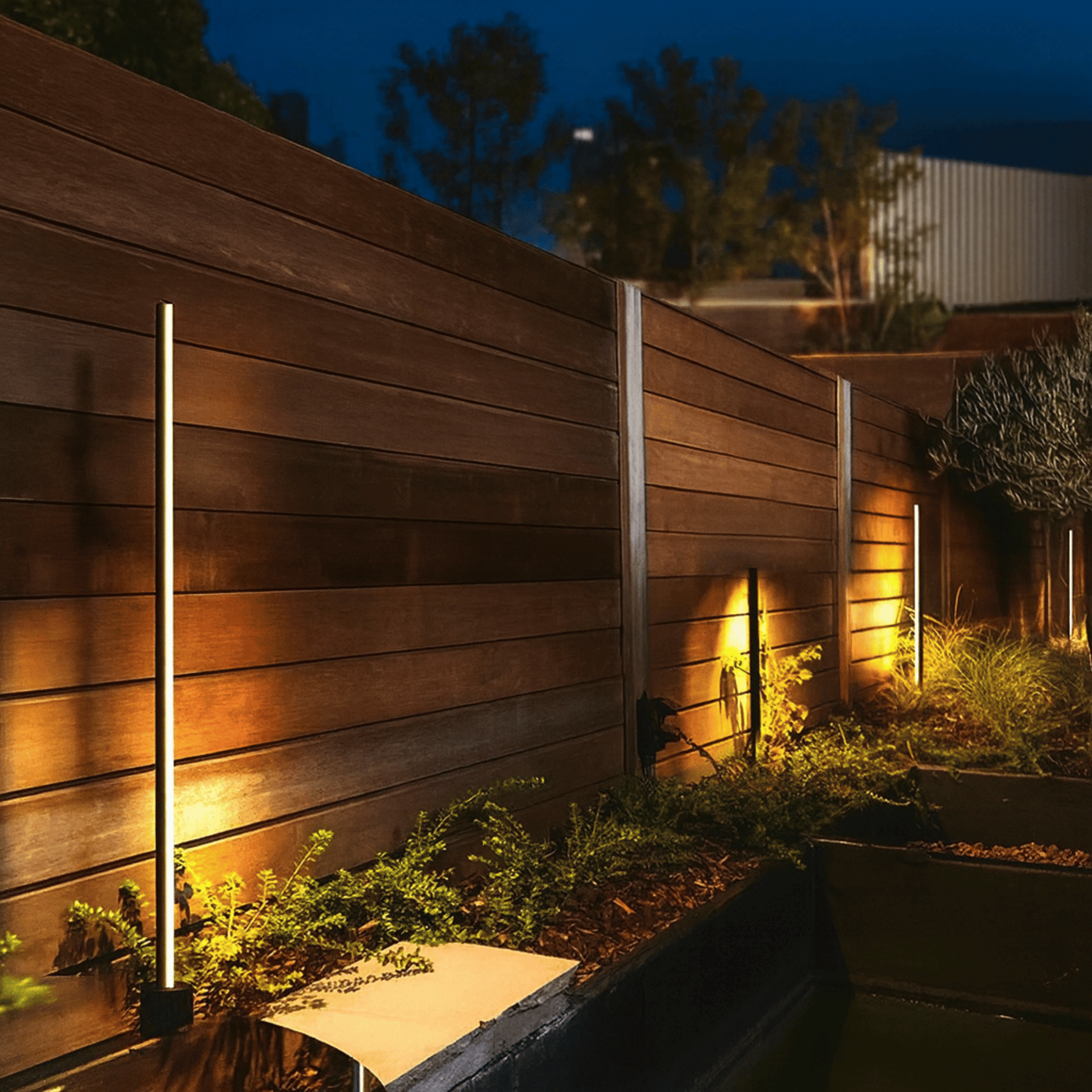 Vertical Outdoor LED Lawn Light Stainless Steel Pathway | Ulvora