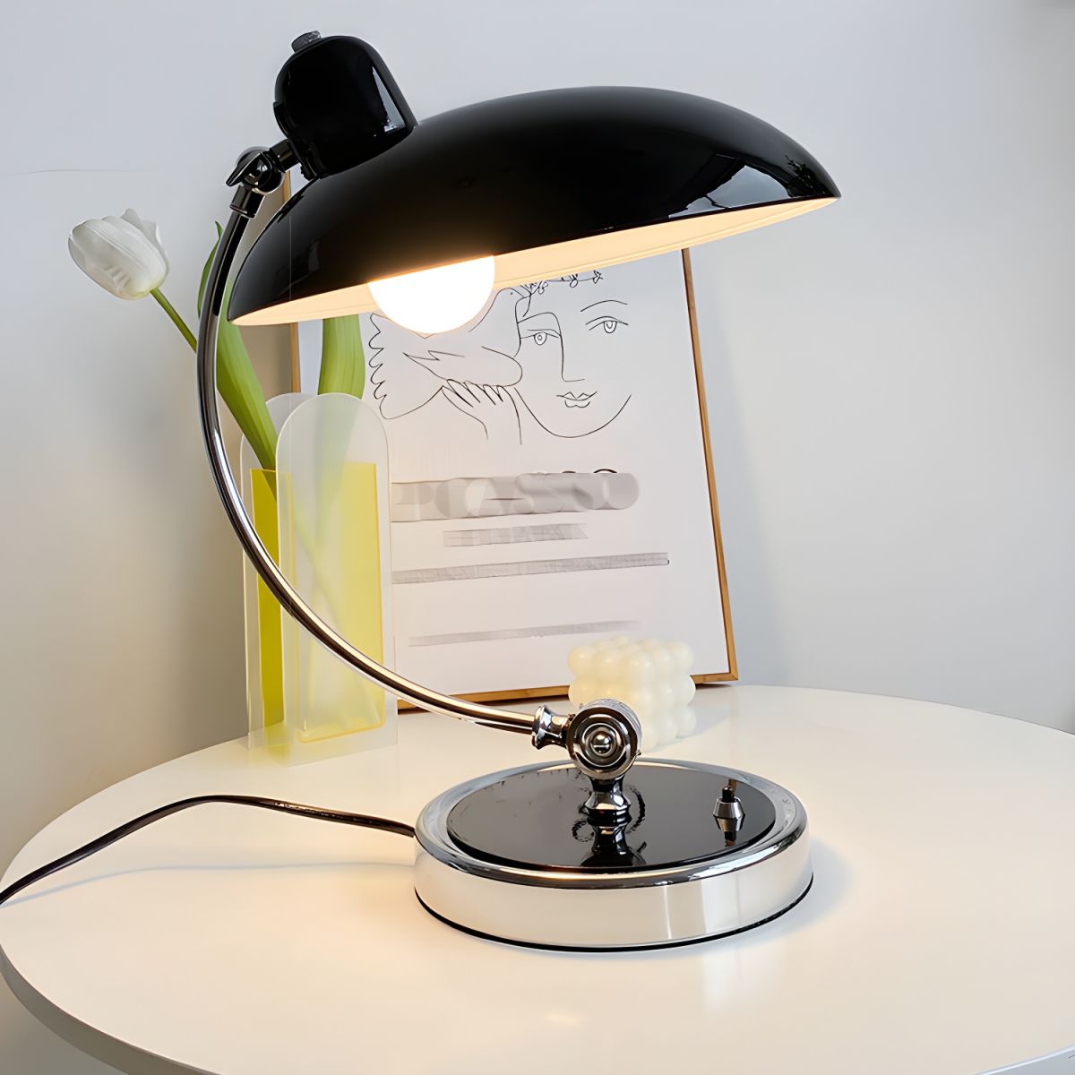 Vintage Metal Shade Table Lamp | Rovelle