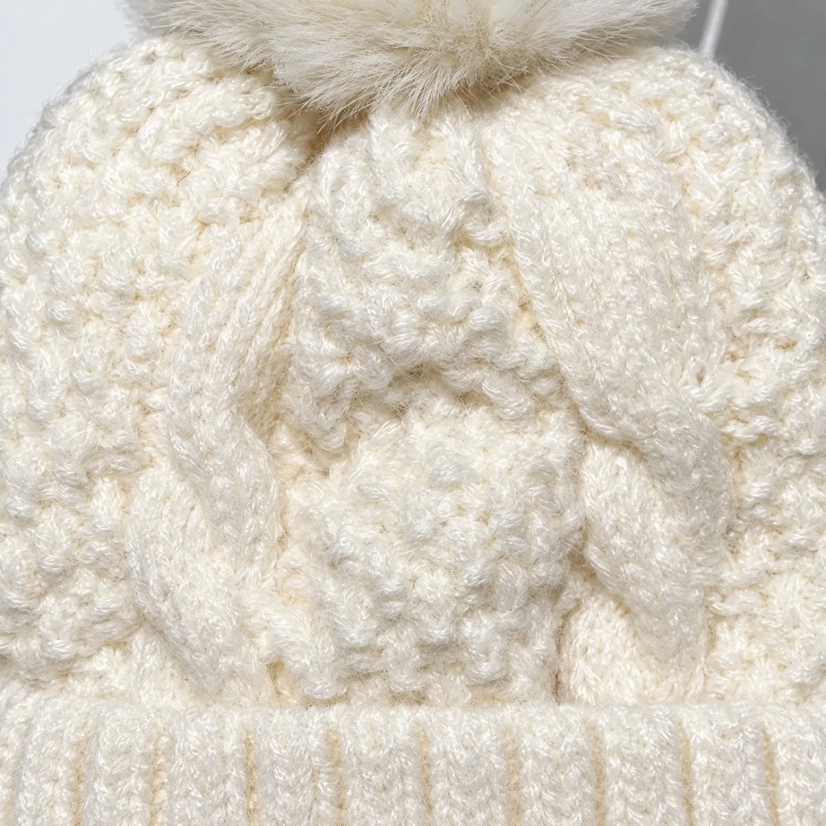 Women's Cable-Knit Winter Beanie